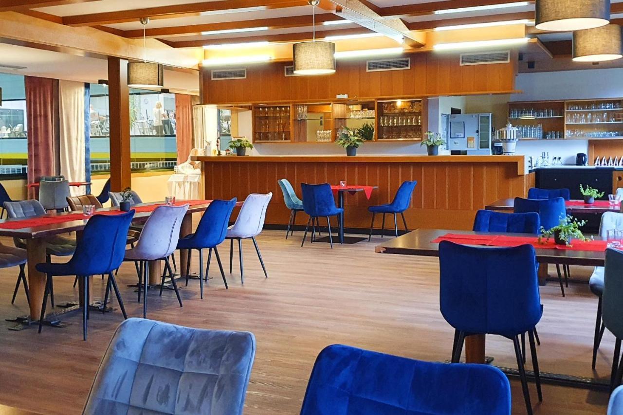 Sport Hotel Kenzingen Buitenkant foto
