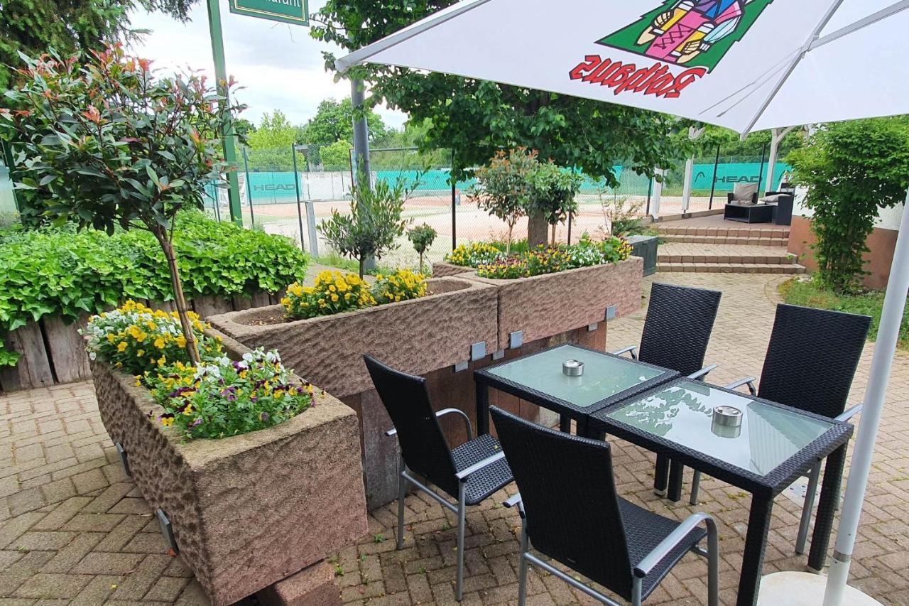 Sport Hotel Kenzingen Buitenkant foto